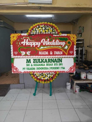Papan Bunga di Jalan Raya Bekasi
