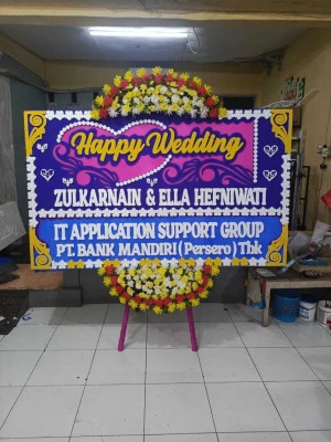 Papan Bunga di Jalan Raya Bekasi
